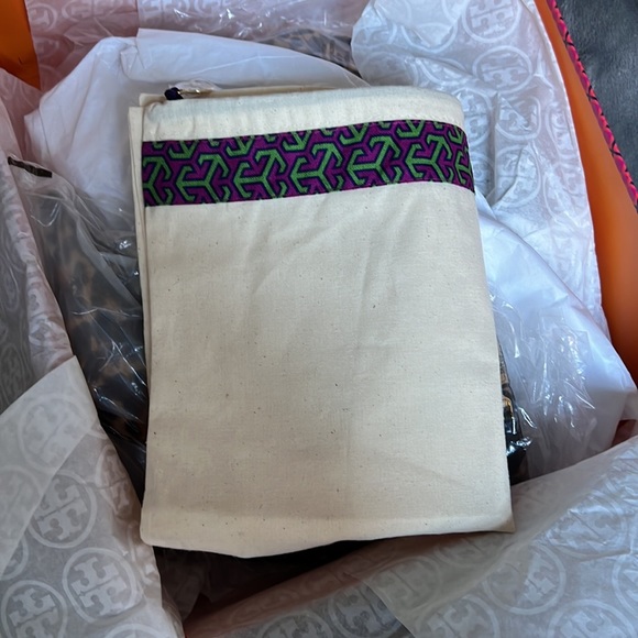 Tory Burch Lila Zip Up Ankle Bootie Leopard - Picture 8 of 11